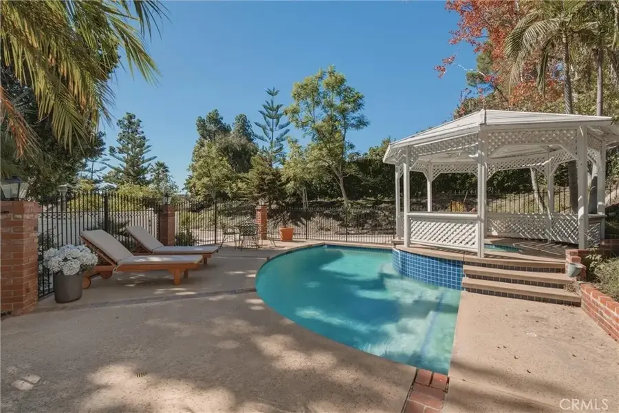 3010 Annita Drive, Glendale, CA 91206 - #3