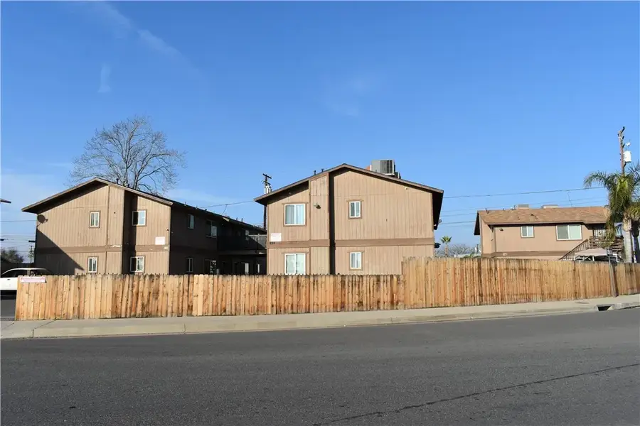 822 East 19th Street, Bakersfield, CA 93305 - #3