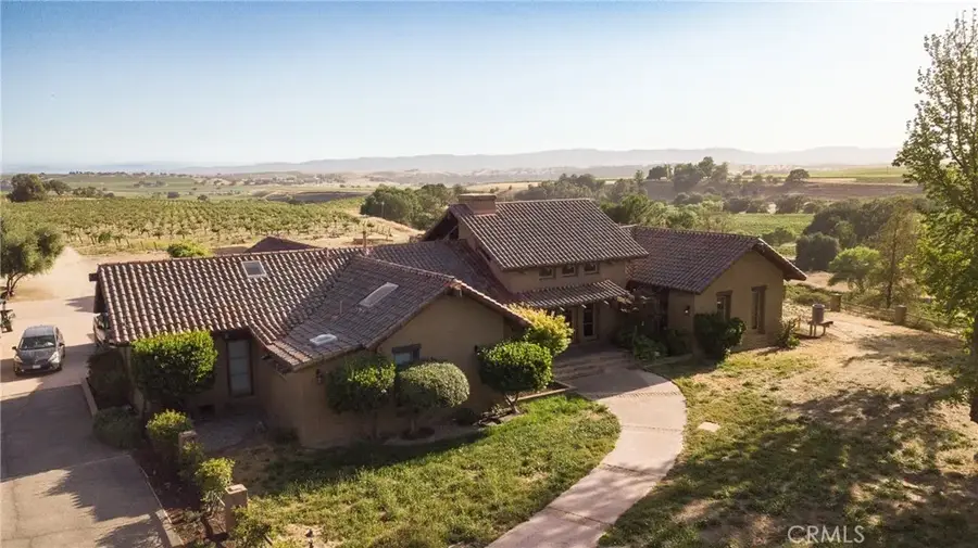 2995 Pleasant Road, San Miguel, CA 93451 - Image #2