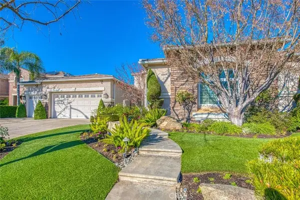 2824 E Omaha, Fresno, CA 93720