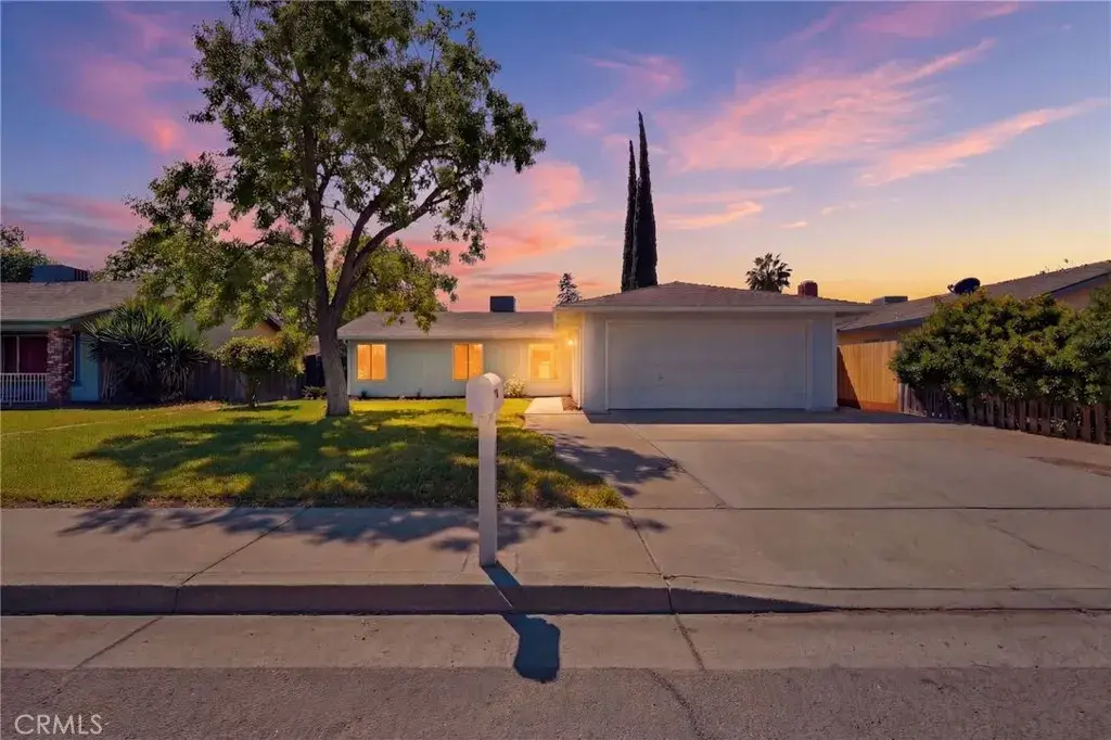 1621 W Westfield, Porterville, CA 93257 - #1