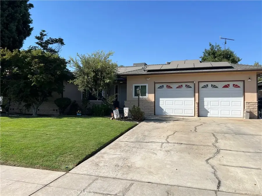 500 W Sample Avenue, Fresno, CA 93704 - #3