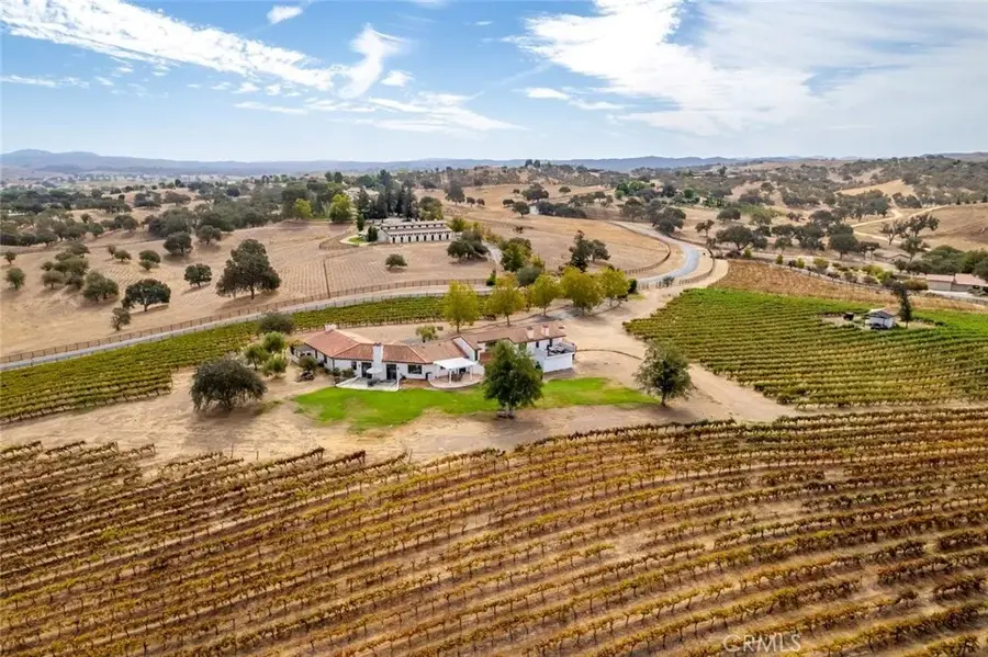 5675 Iron Gate Road, Paso Robles, CA 93446 - #2