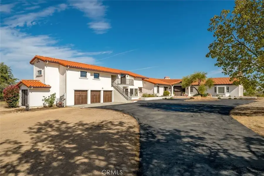 5675 Iron Gate Road, Paso Robles, CA 93446 - #3