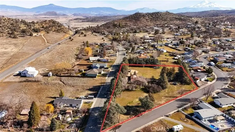 905 Campbell, Yreka, CA 96097 - #2