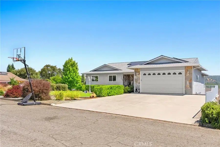 26 Regal Way, Oroville, CA 95966 - #2