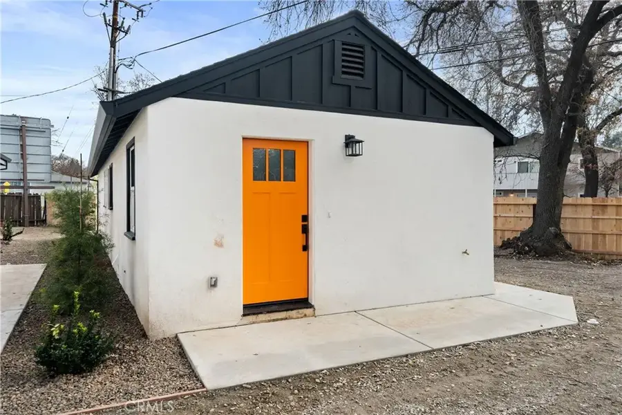 1122 W Sacramento Avenue, Chico, CA 95926 - #3