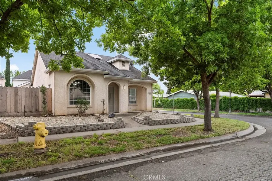 2061 Rochester, Chico, CA 95928 - #2