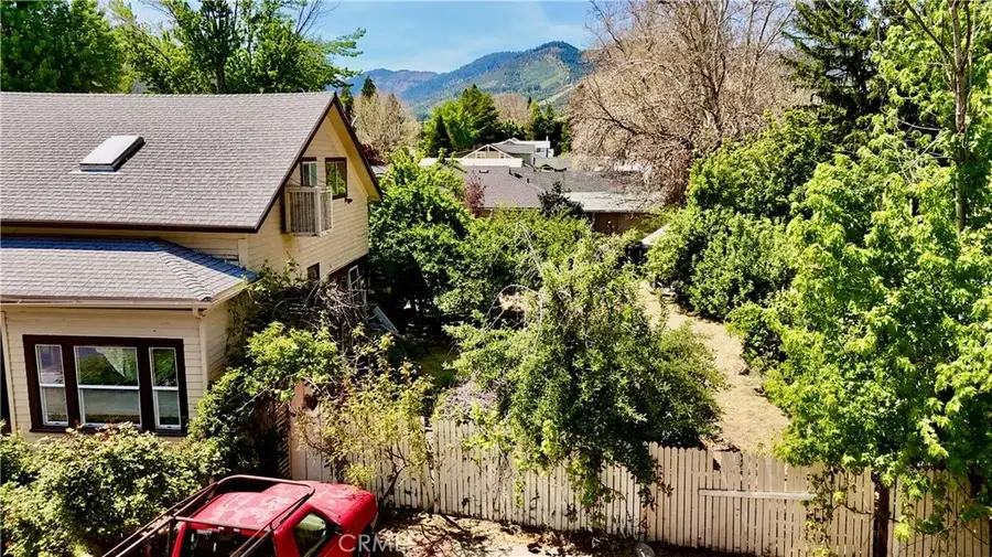 602 Lane St, Yreka, CA 96097 - #3