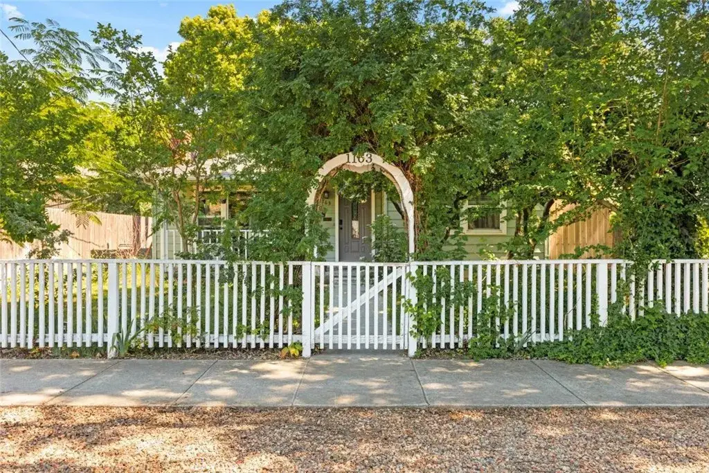 1163 E 8th, Chico, CA 95928 - #1