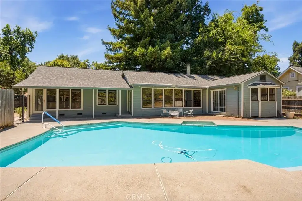 2249 Holly Avenue, Chico, CA 95926 - #1