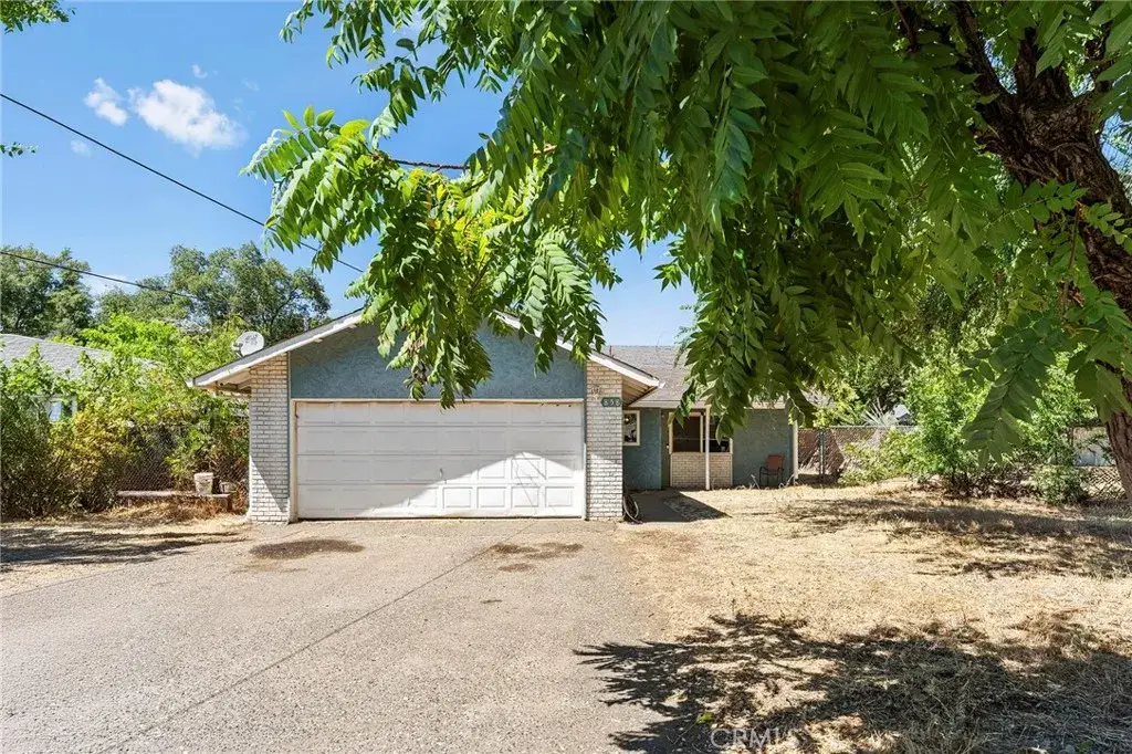 858 Cleveland Avenue, Chico, CA 95928 - #1