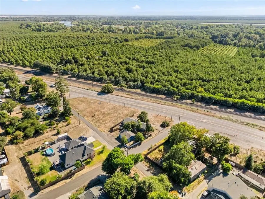 25143 Molinos Avenue, Los Molinos, CA 96055 - #2