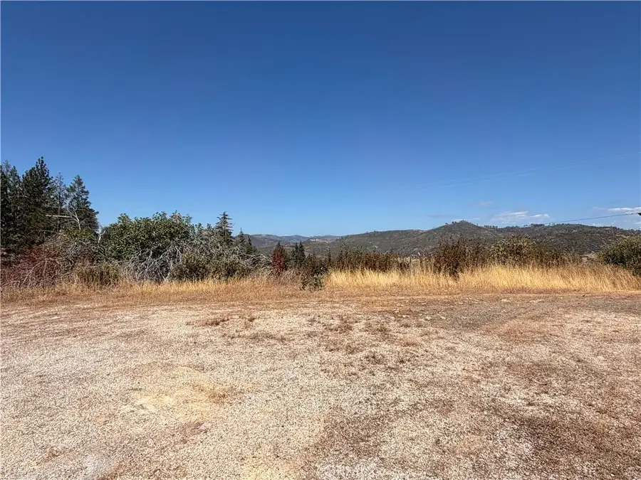 3512 Skycrest, Oroville, CA 95965 - #3
