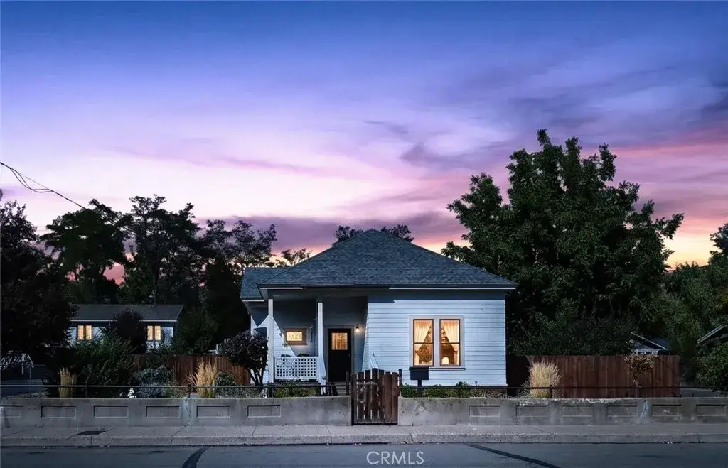 349 N Oregon Street, Yreka, CA 96097 - #1