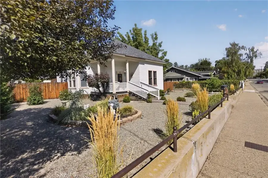 349 N Oregon Street, Yreka, CA 96097 - #3