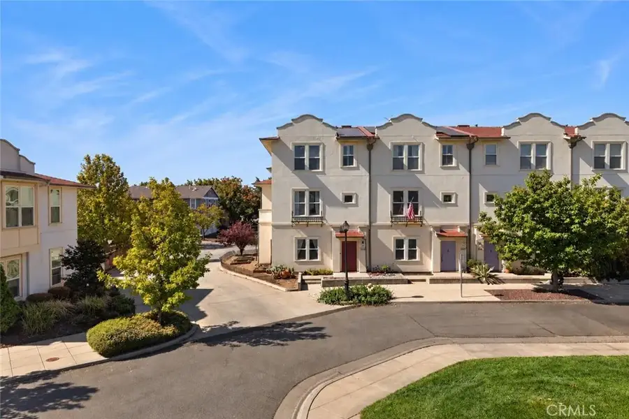 2218 Hutchinson, Chico, CA 95928 - #3