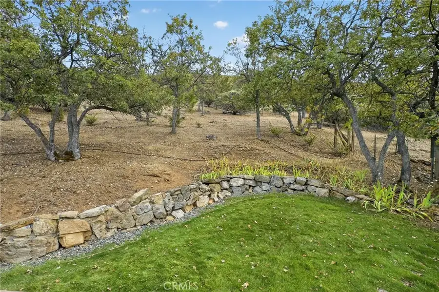 1522 Oak Valley Drive, Yreka, CA 96097 - #3