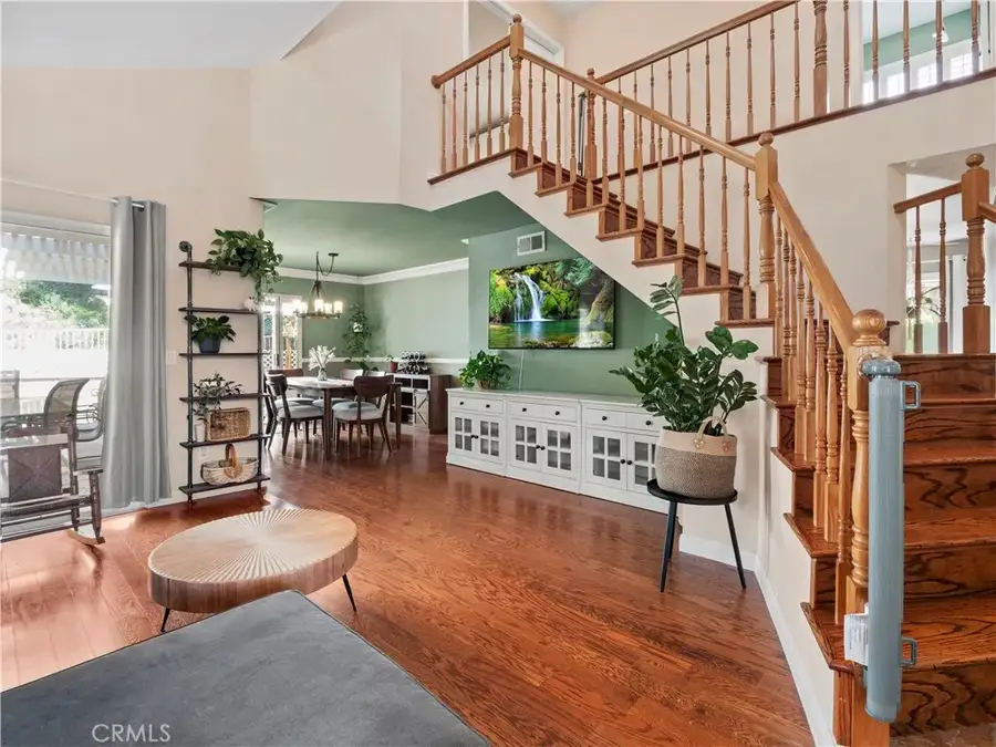 21741 Jeffers Lane, Saugus, CA 91350 - Image #3