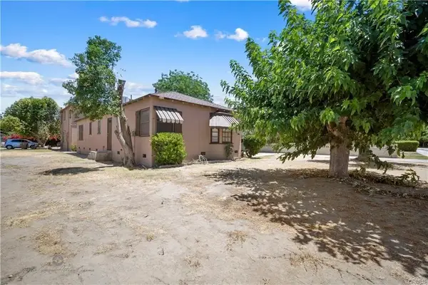 208 Brink Drive, Bakersfield, CA 93304