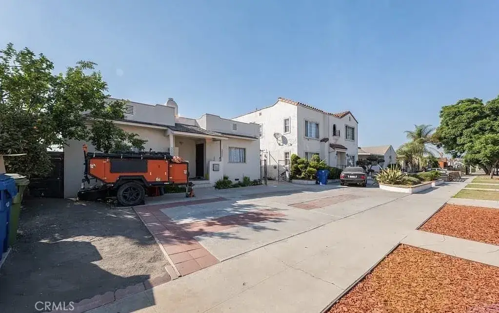 3025 Edgehill Drive, Los Angeles, CA 90018 - Image #1