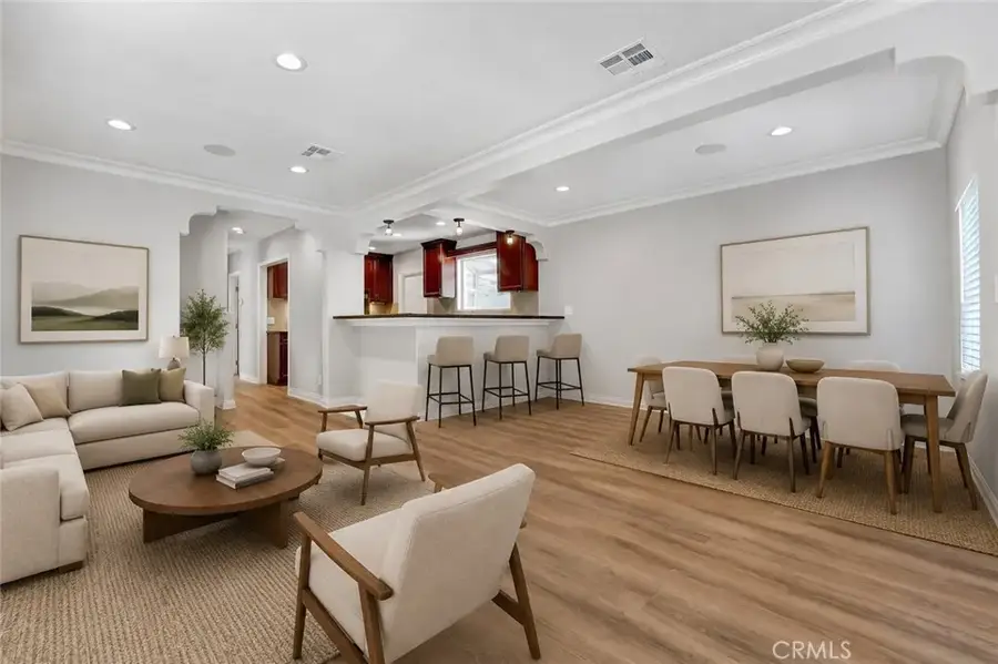 21057 Runnymede Street, Canoga Park, CA 91303 - #3