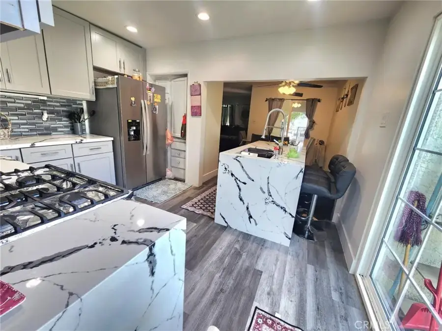 8626 Laurel Canyon Boulevard, Sun Valley, CA 91352 - Image #3