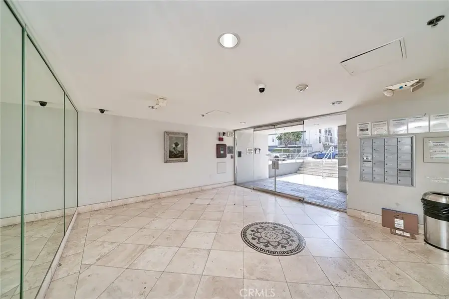 1036 S Serrano Avenue #205, Los Angeles, CA 90006 - Image #3