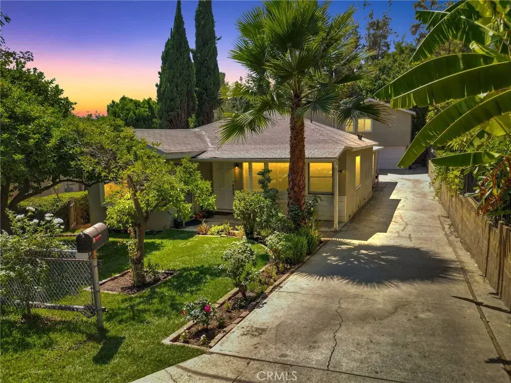 829 Cooper Avenue, Los Angeles, CA 90042 - Image #1