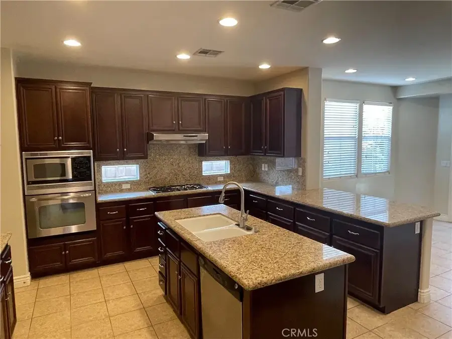 5307 Rose Arbor Lane, Bakersfield, CA 93306 - Image #3