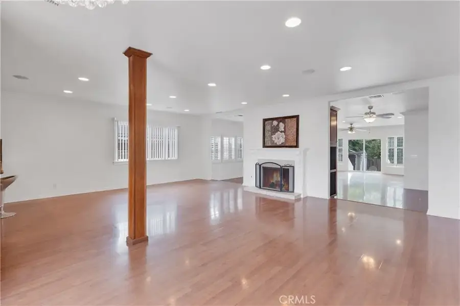 10111 Oak Park Avenue, Northridge, CA 91325 - Image #3