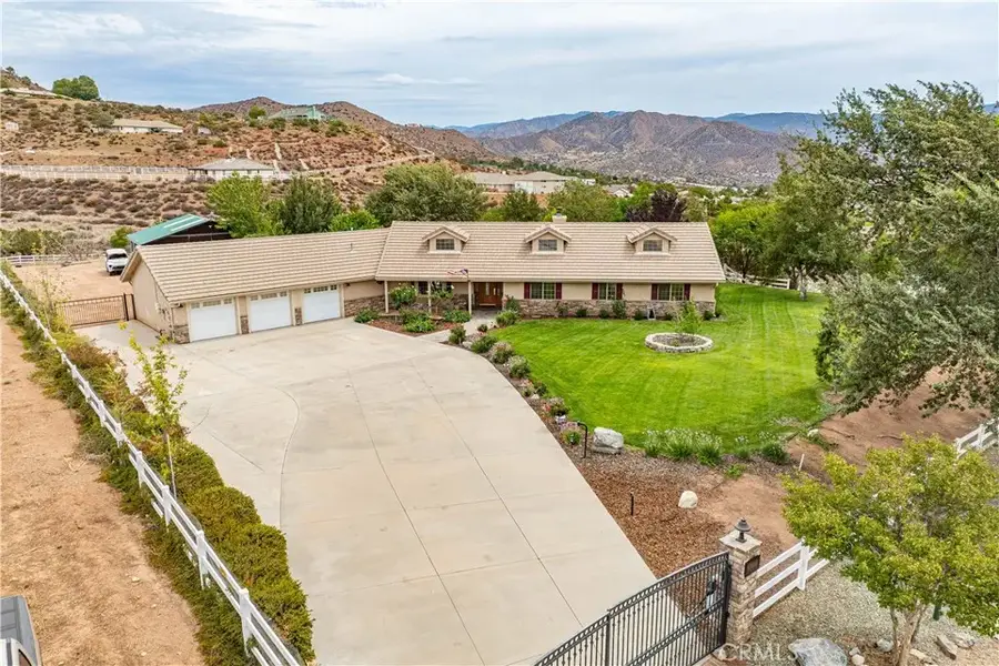 33926 Mcennery Canyon Road, Acton, CA 93510 - #2