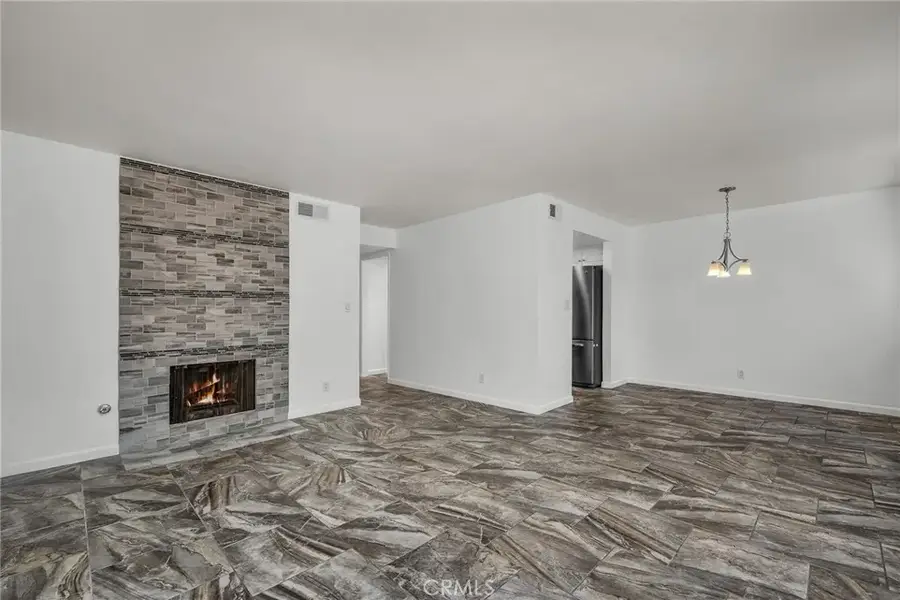 21333 Lassen Street #6H, Chatsworth, CA 91311 - Image #2