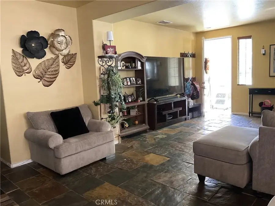 15717 Alia Court, Canyon Country, CA 91387 - Image #3