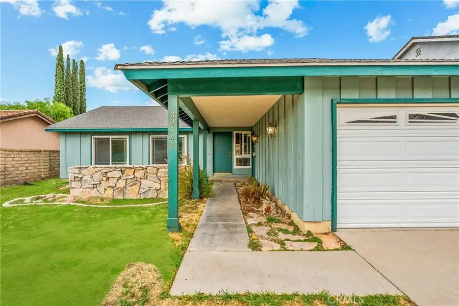 29147 Lotusgarden Drive, Canyon Country, CA 91387 - Image #3