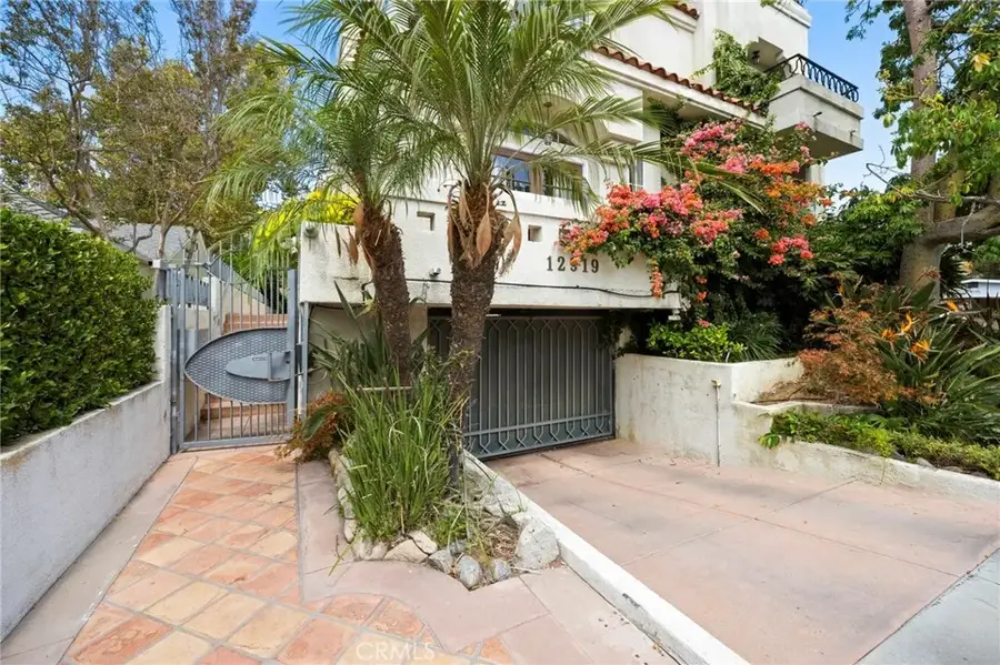 12919 Bloomfield Street #1, Studio City, CA 91604 - Image #2