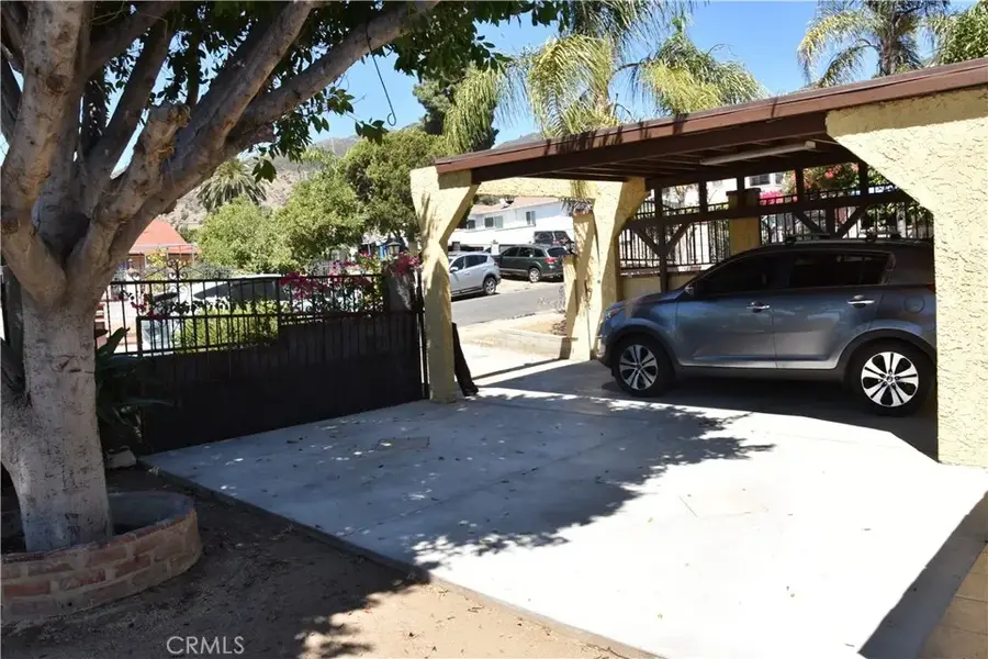 13260 Raven Street, Sylmar, CA 91342 - Image #3