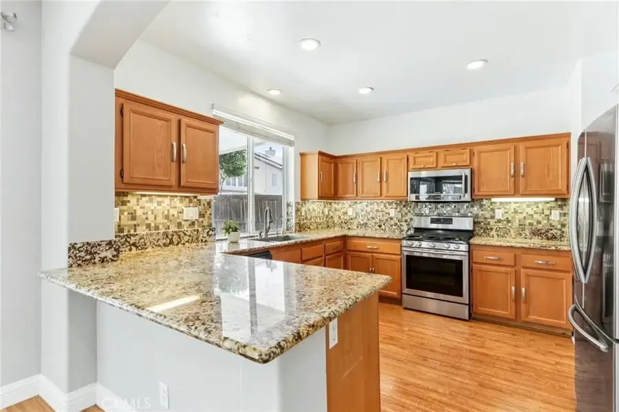 27220 Sterling Grove Lane, Canyon Country, CA 91387 - Image #3