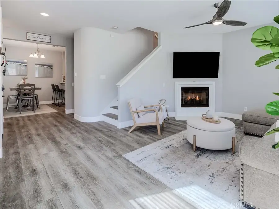 19451 Opal Lane, Saugus, CA 91350 - Image #2