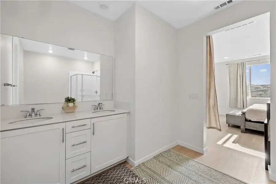 27579 Sanctuary Ct., Valencia, CA 91381 - Image #3