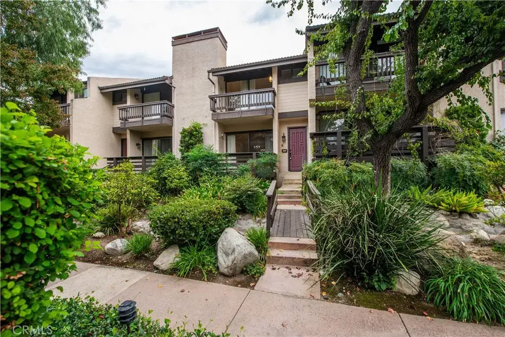 5711 Owensmouth Avenue #117, Woodland Hills, CA 91367 - Image #1