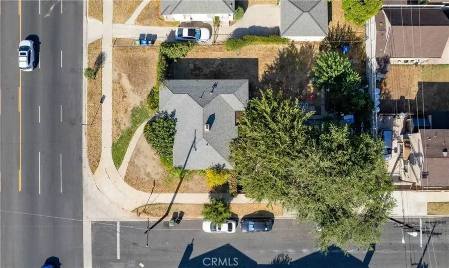 14005 Victory Boulevard, Van Nuys, CA 91401 - Image #2