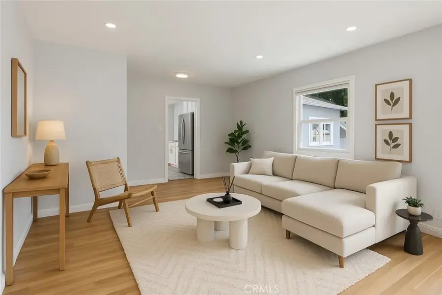 17832 Rhoda, Encino, CA 91316 - Image #3