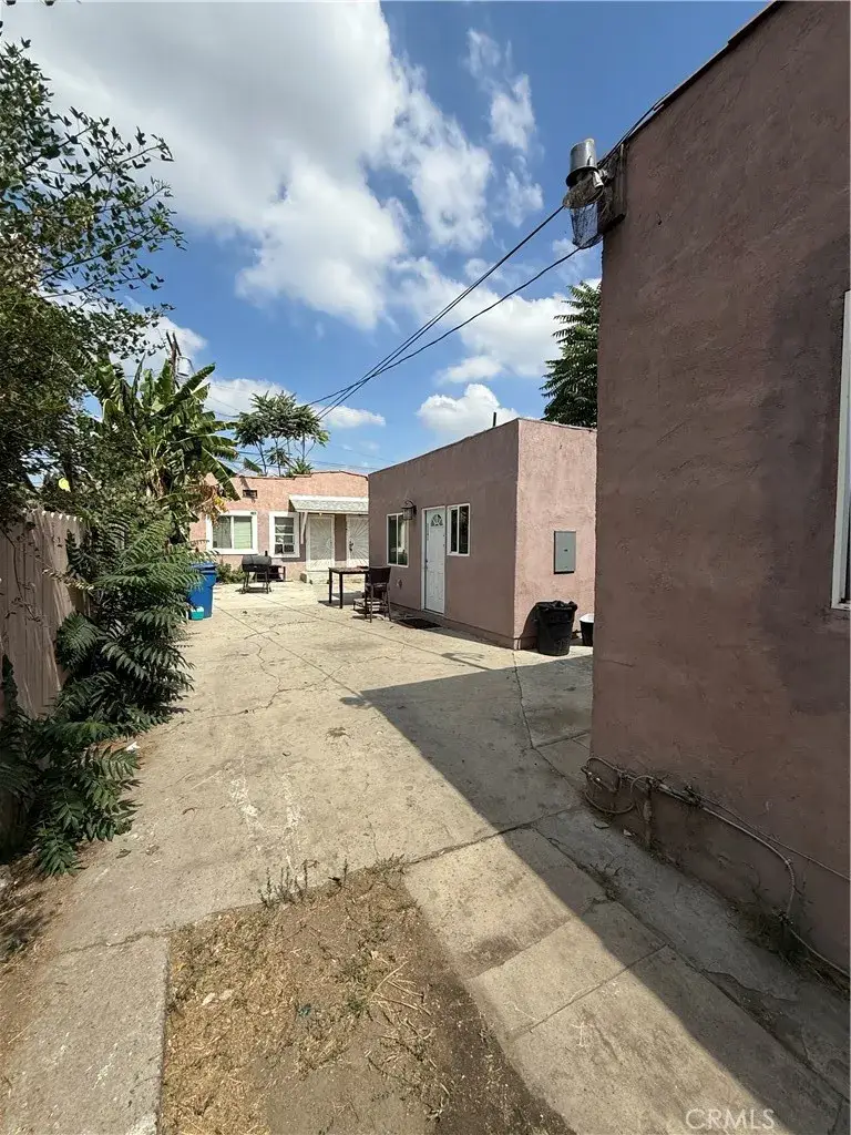 1141 East 50th Street, Los Angeles, CA 90011 - #2