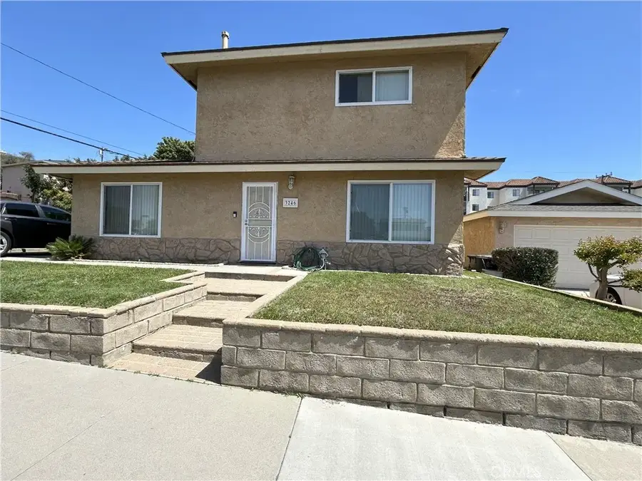 3246 Locust Avenue, Long Beach, CA 90807 - Image #3