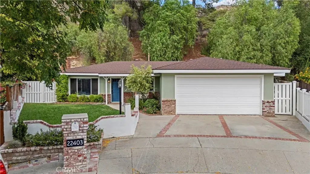 22403 Los Rogues, Saugus, CA 91350 - Image #1