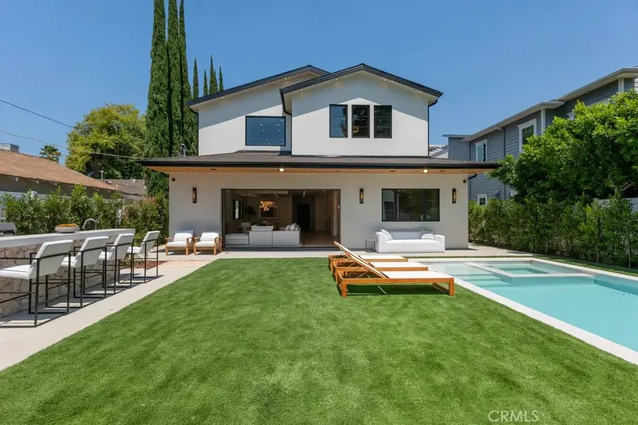 12420 Milbank Street, Studio City, CA 91604 - Image #3