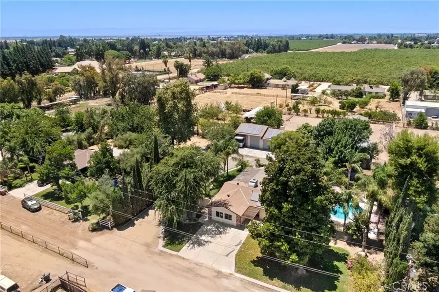 921 Christian Avenue, Bakersfield, CA 93314 - #3