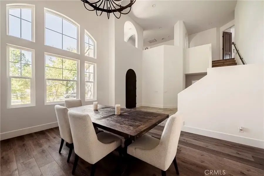 26868 Canyon End, Canyon Country, CA 91387 - Image #2