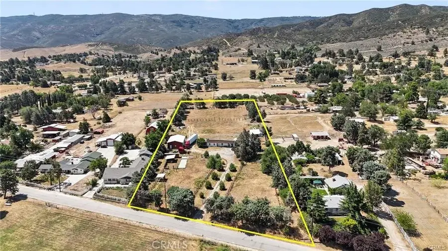 8768 Leona Avenue, Leona Valley, CA 93551 - Image #2
